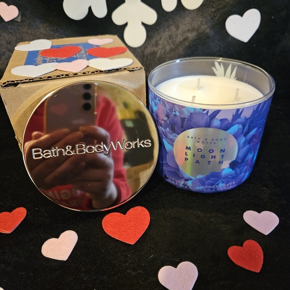 NWT Bath & Body Works Moonlight Path 3-wick Candle - Purple and Silver - Picture 2 of 5